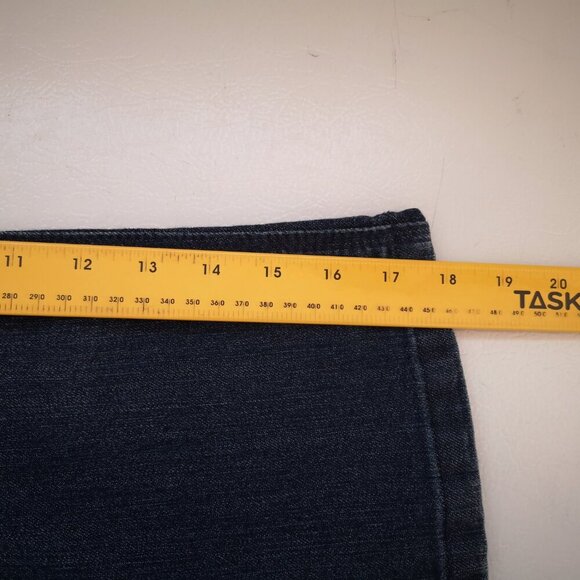 George Plus Ladies Size 18W Dark Wash Blue Jean Capri's - Picture 10 of 10